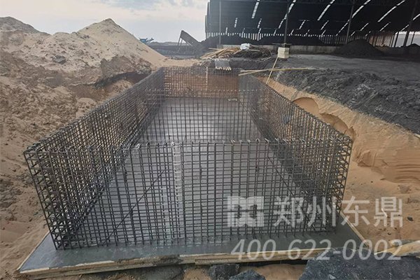 內(nèi)蒙古伊旗煤泥烘干機(jī)項(xiàng)目基礎(chǔ)建設(shè)施工現(xiàn)場